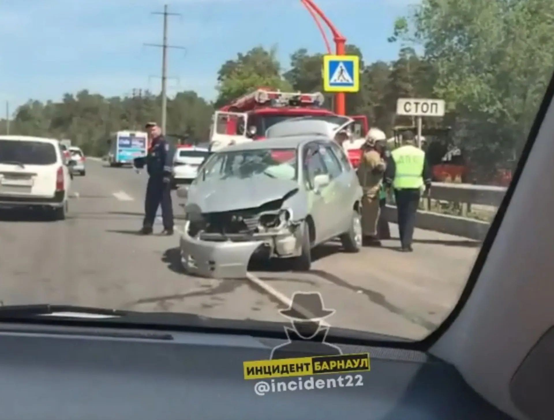 ДТП произошло на Змеиногорском тракте в Барнауле ДТП произошло на Змеиногорском тракте в Барнауле