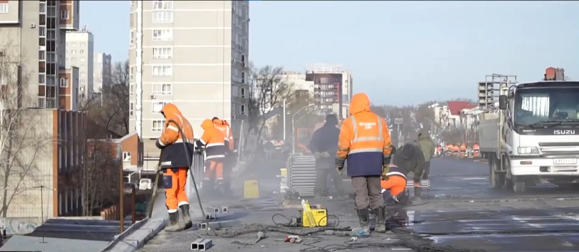 Успеют ли специалисты завершить строительство моста в районе Нового рынка в срок? Успеют ли специалисты завершить строительство моста в районе Нового рынка в срок?
