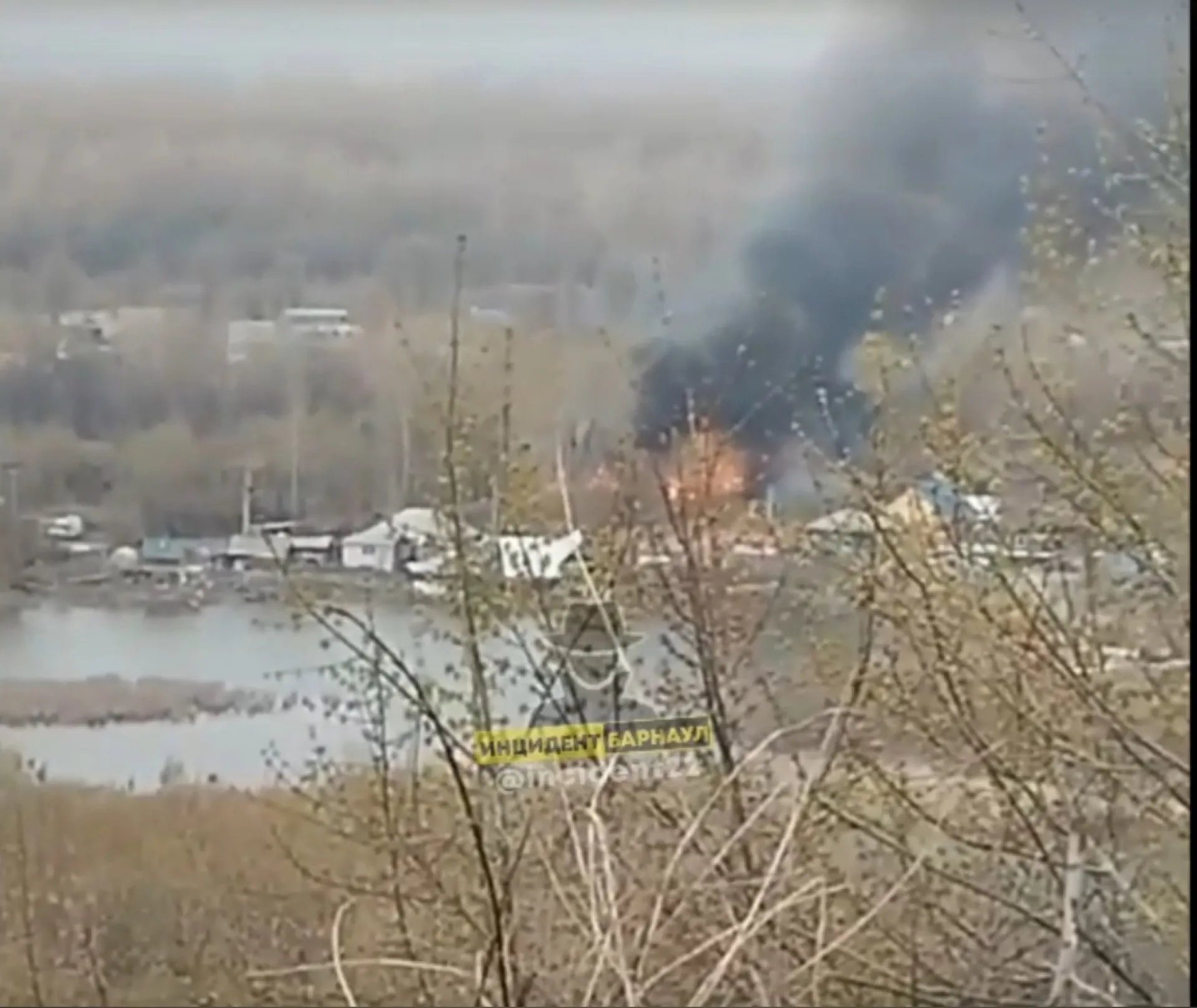 Пожар в частном доме произошёл в Барнауле Пожар в частном доме произошёл в Барнауле