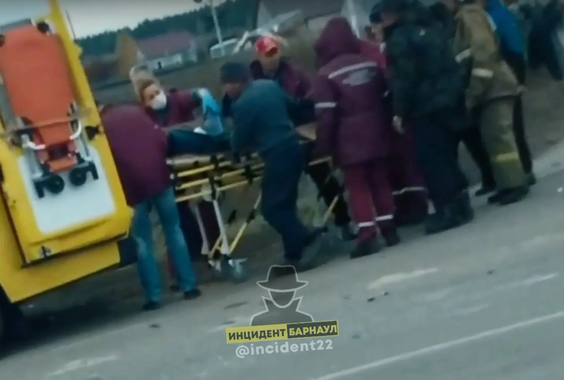 Два школьника разбились на мотоцикле под Барнаулом Два школьника разбились на мотоцикле под Барнаулом