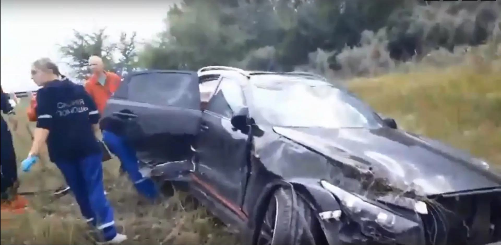 Автомобиль улетел в кювет в Алтайском крае Автомобиль улетел в кювет в Алтайском крае