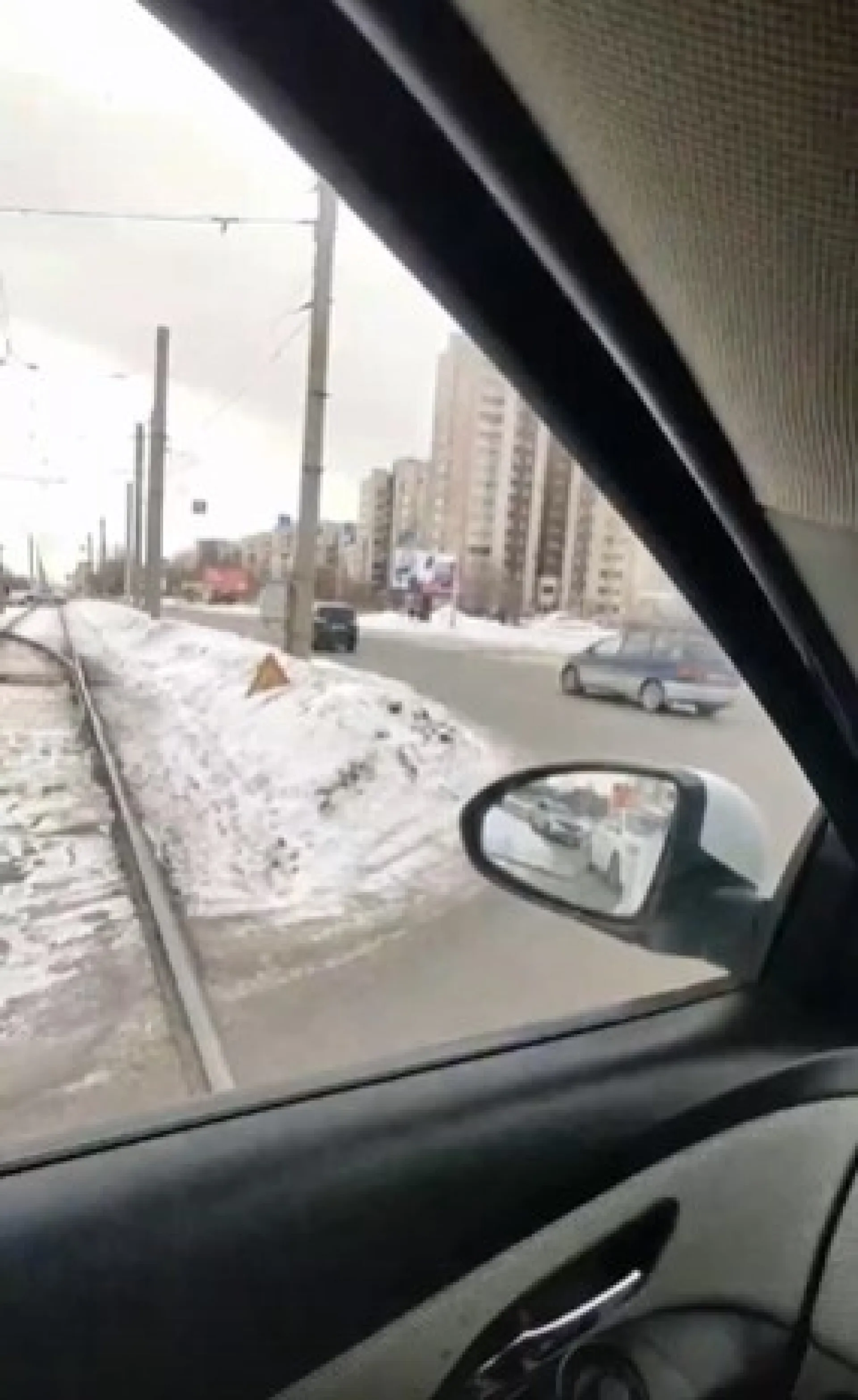 Барнаулец нарушил ПДД на городском перекрёстке, чтобы убедиться в их актуальности Барнаулец нарушил ПДД на городском перекрёстке, чтобы убедиться в их актуальности