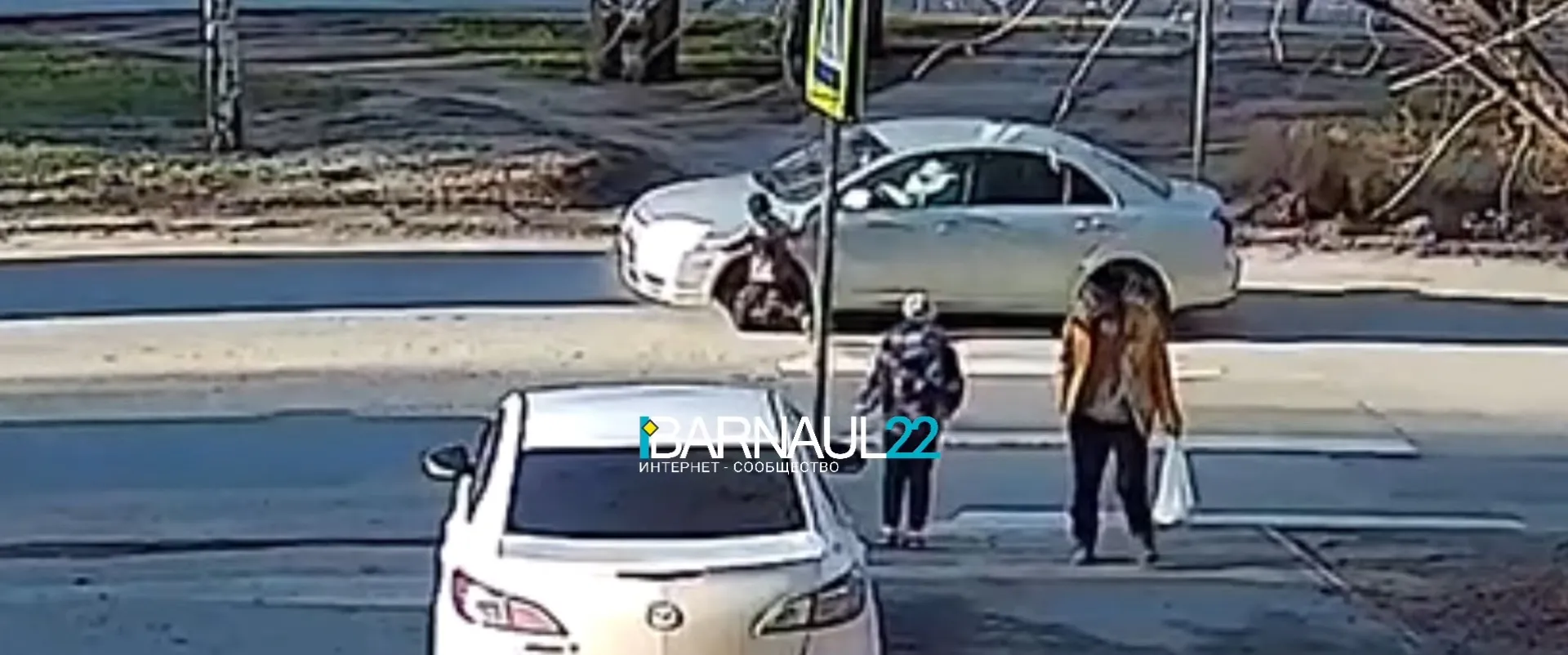 9-летний мальчик попал под колеса машины в Барнауле 9-летний мальчик попал под колеса машины в Барнауле