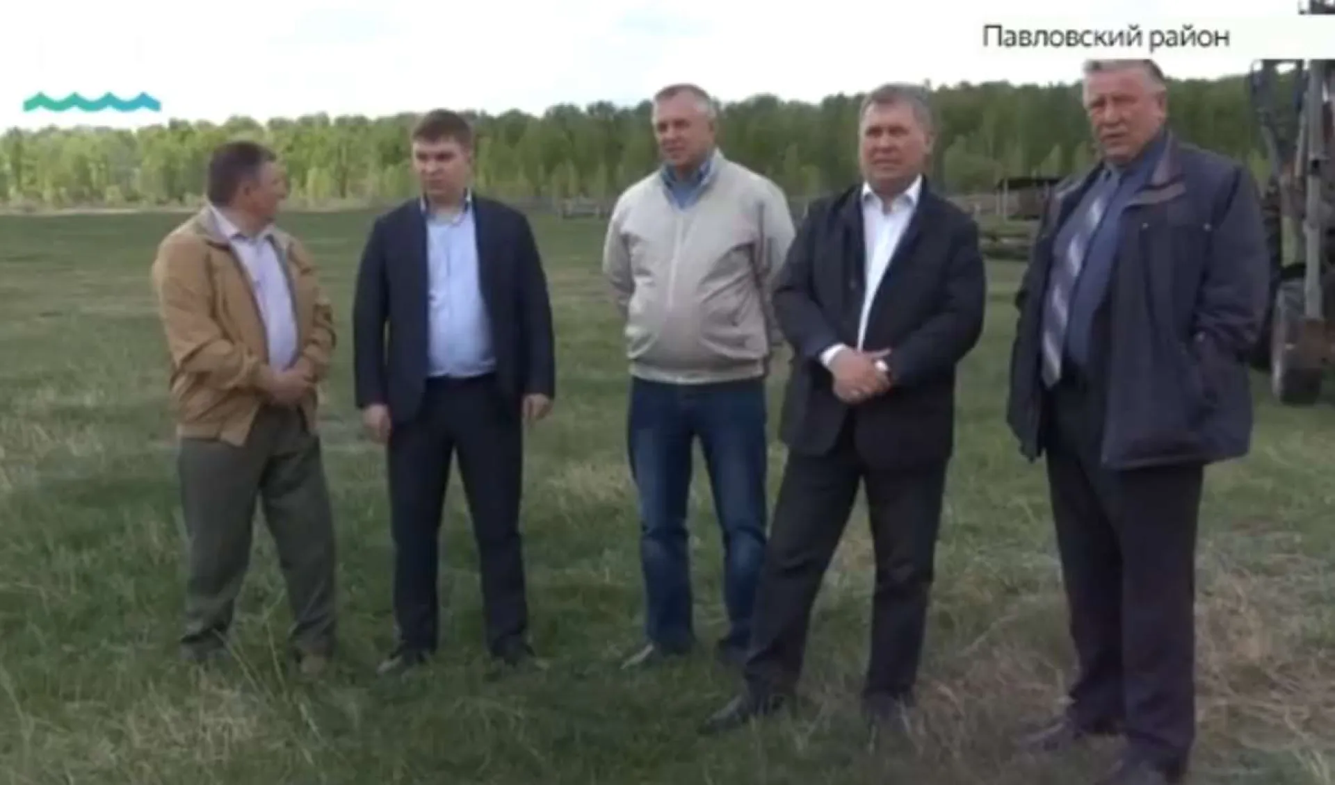 Председатель АКЗС Александр Романенко посетил посевную в Павловском районе Председатель АКЗС Александр Романенко посетил посевную в Павловском районе