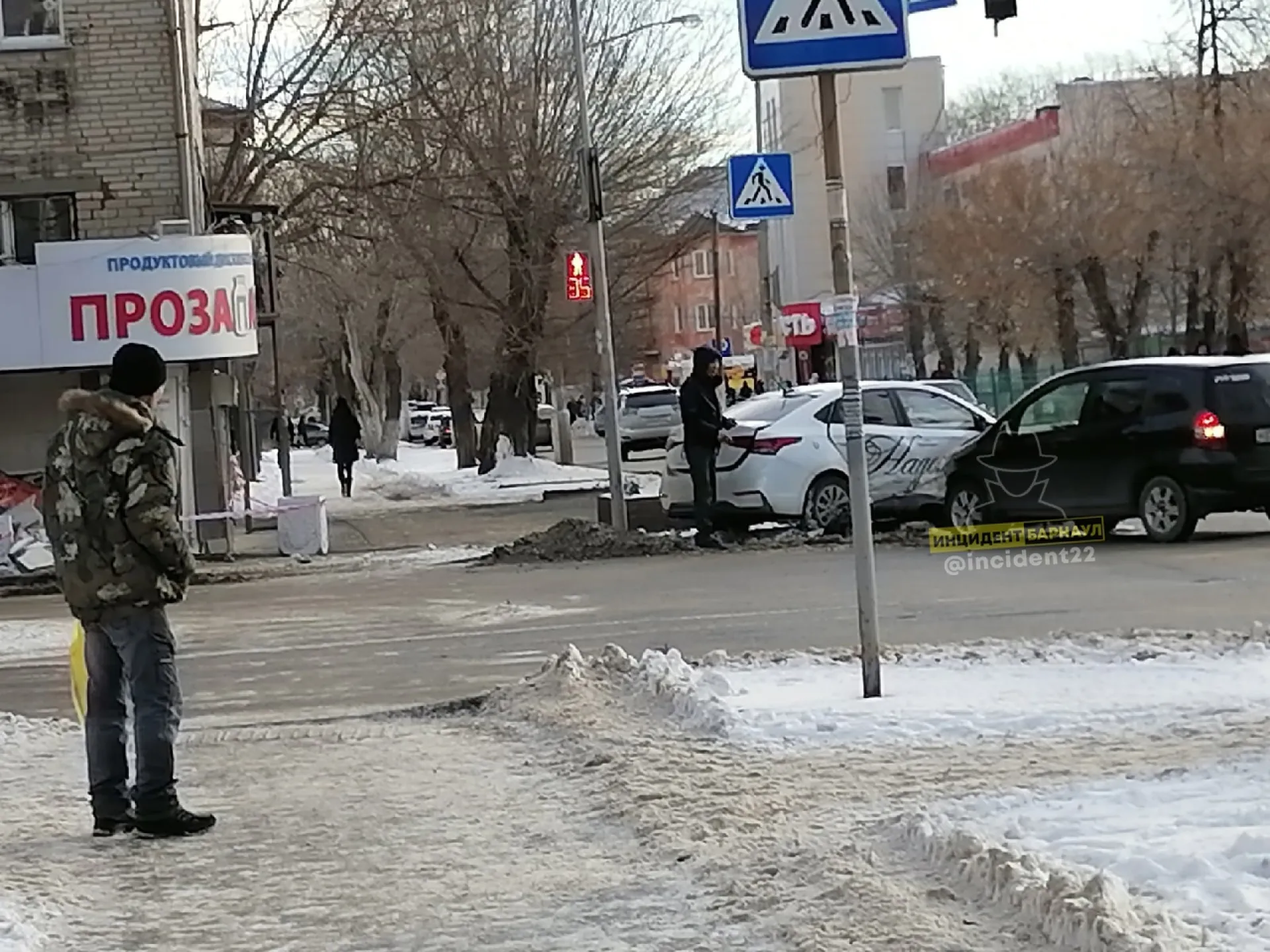 «Нехороший перекрёсток»: в Барнауле произошло новое ДТП на том же месте «Нехороший перекрёсток»: в Барнауле произошло новое ДТП на том же месте