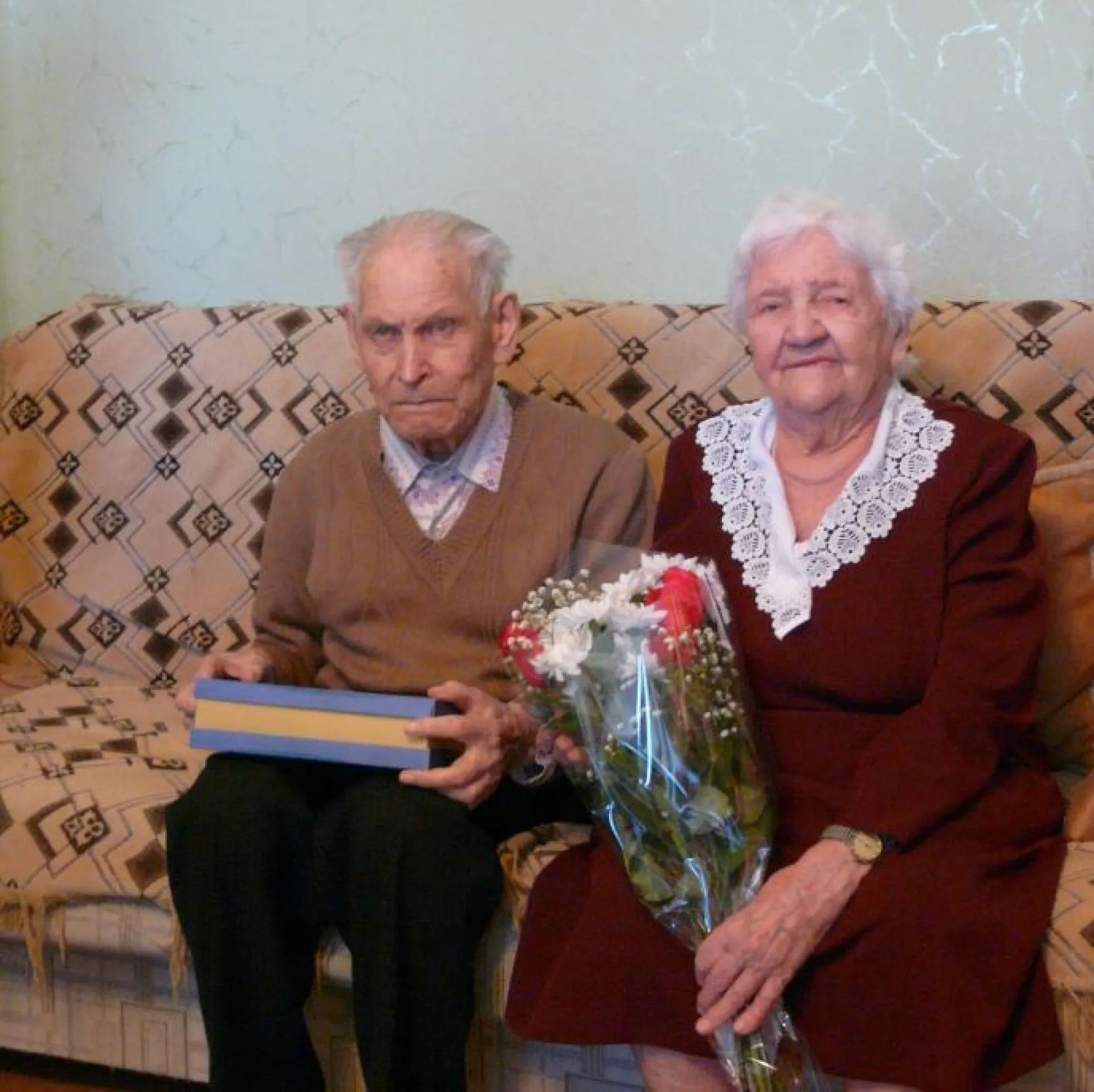Коронную свадьбу – 75 лет совместной жизни – отметили супруги из Алтайского края Коронную свадьбу – 75 лет совместной жизни – отметили супруги из Алтайского края