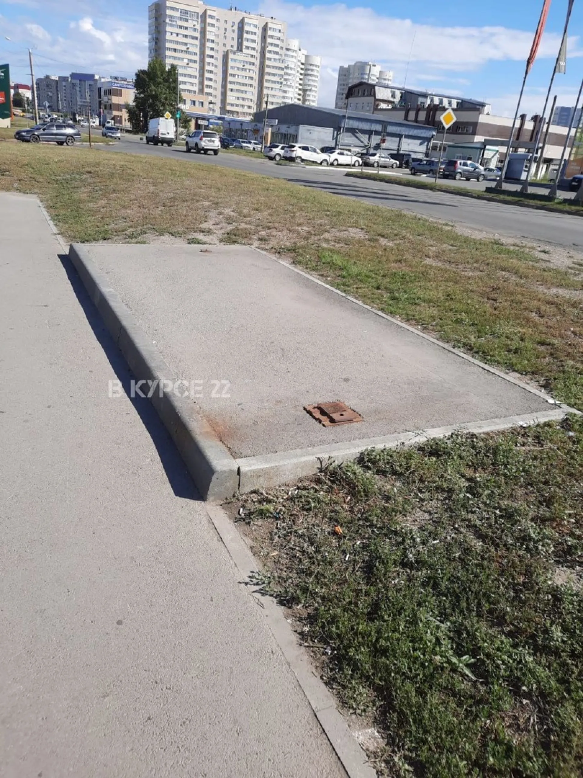 Остановки и мусорные урны исчезли на улице в Барнауле Остановки и мусорные урны исчезли на улице в Барнауле
