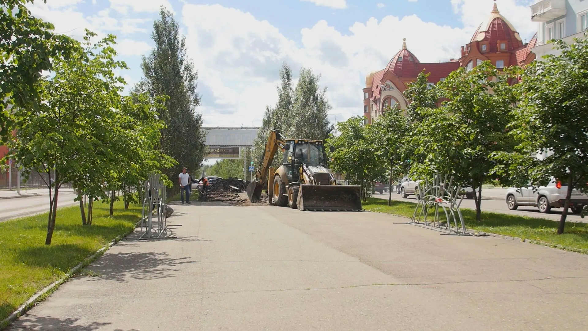 Благоустройство пешеходной зоны проспекта Ленина начали в Барнауле Благоустройство пешеходной зоны проспекта Ленина начали в Барнауле