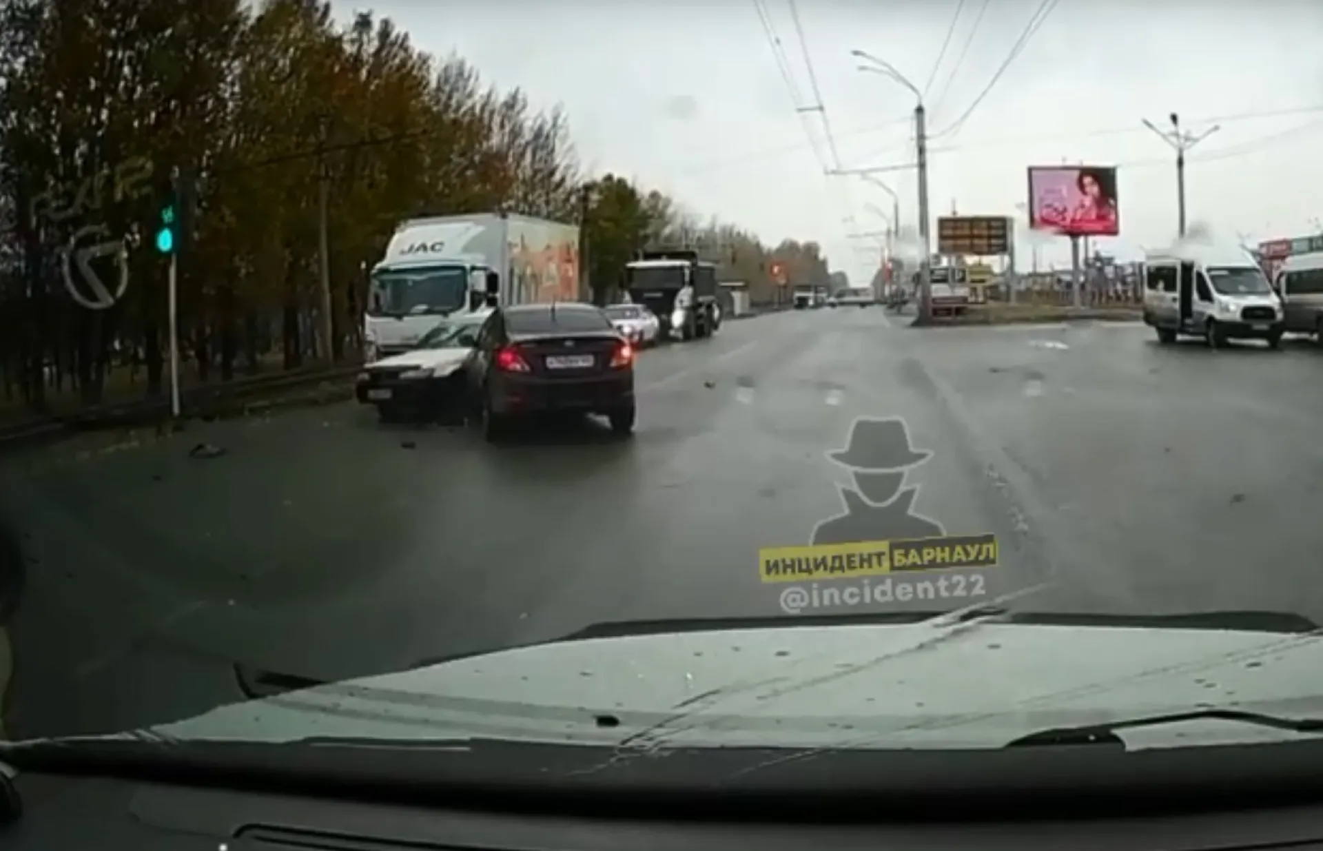 Жесткое ДТП произошло на дороге Барнаула Жесткое ДТП произошло на дороге Барнаула