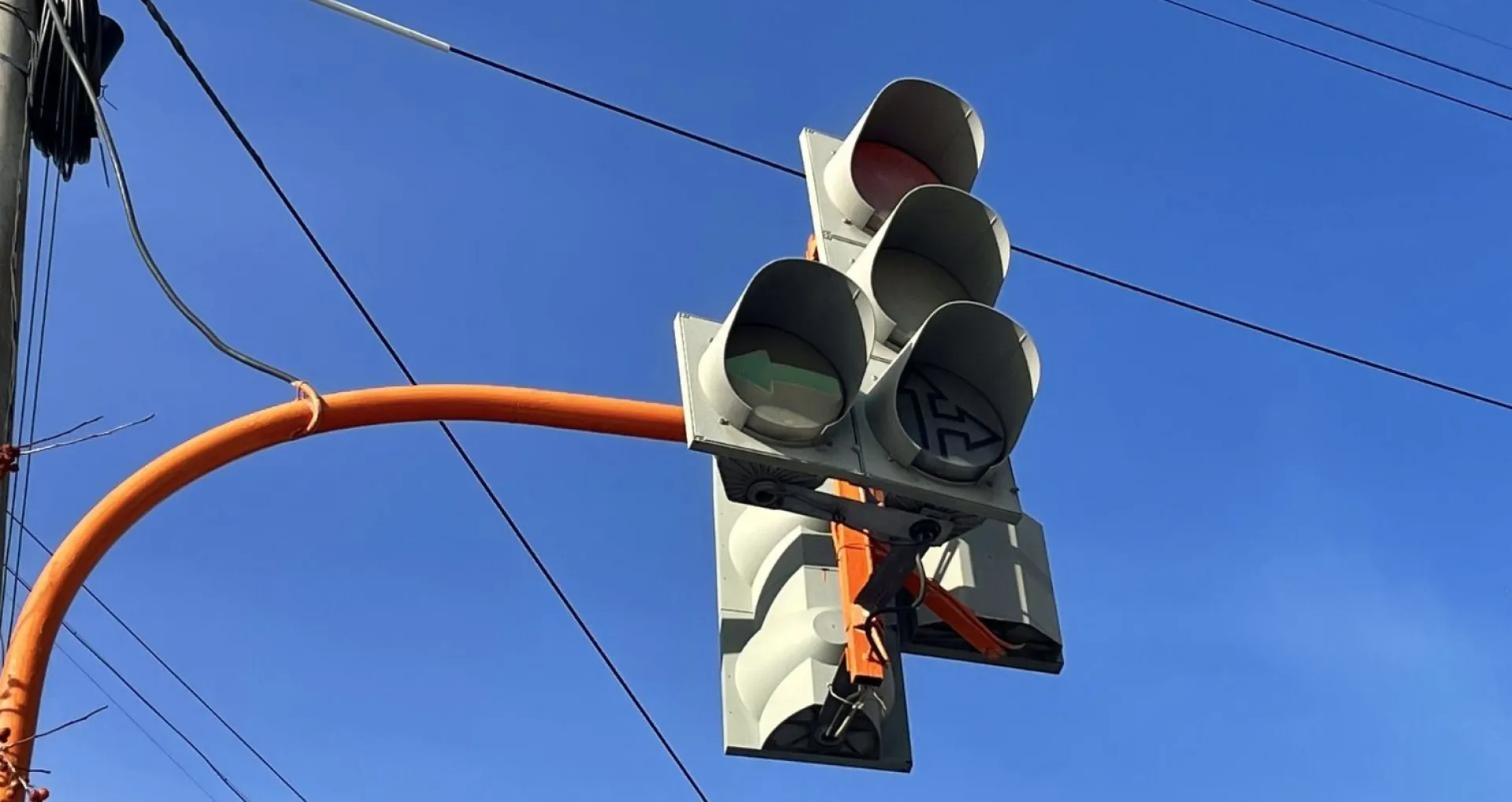 Временно не будет работать светофор на перекрестке в Барнауле Временно не будет работать светофор на перекрестке в Барнауле