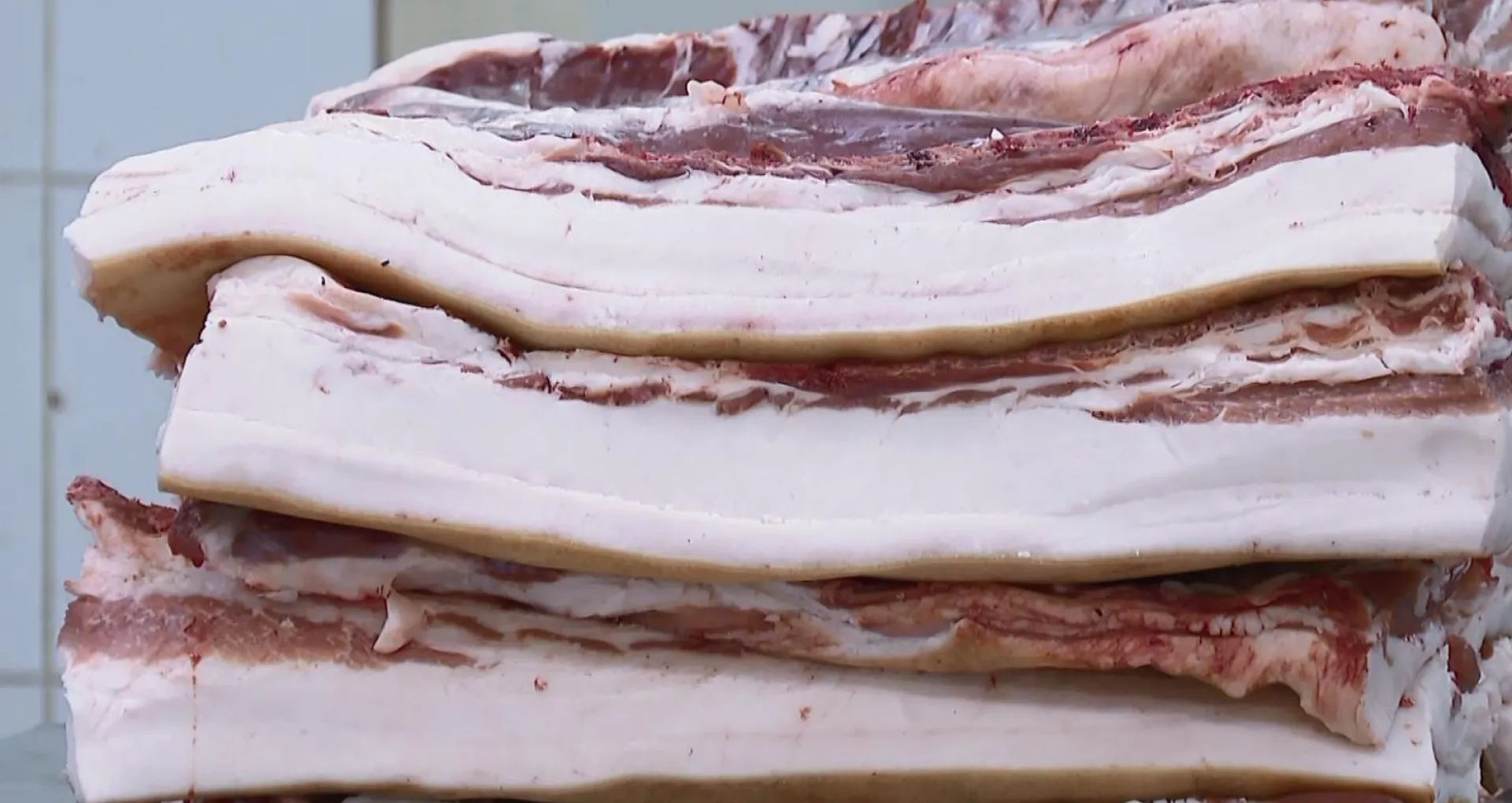 Решение о запрете продажи «домашнего» мяса приняли в Алтайском крае Решение о запрете продажи «домашнего» мяса приняли в Алтайском крае