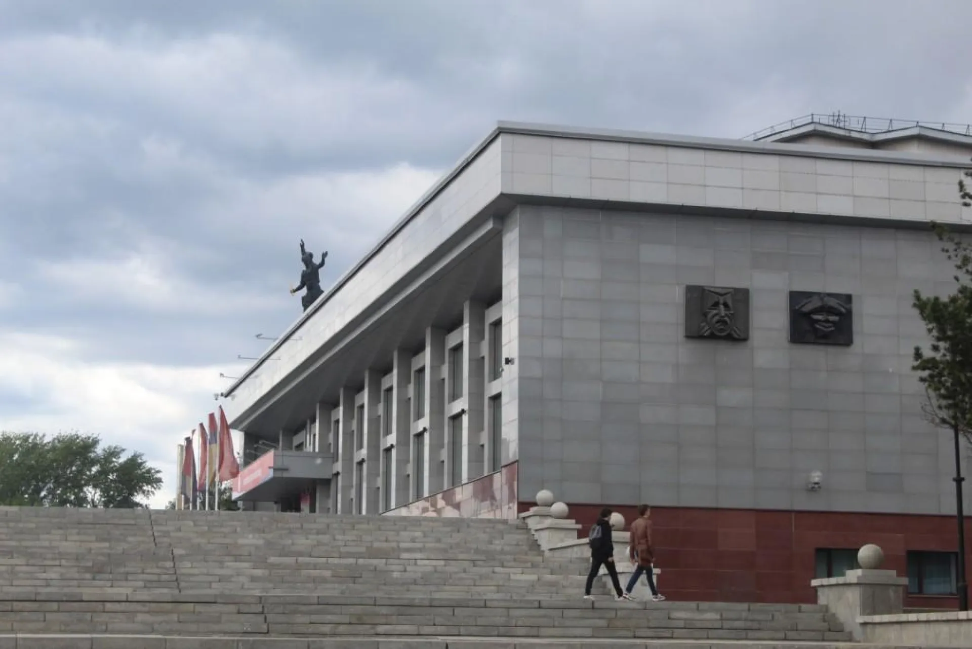Барнаульцев приглашают смотреть фильмы под открытым небом Барнаульцев приглашают смотреть фильмы под открытым небом