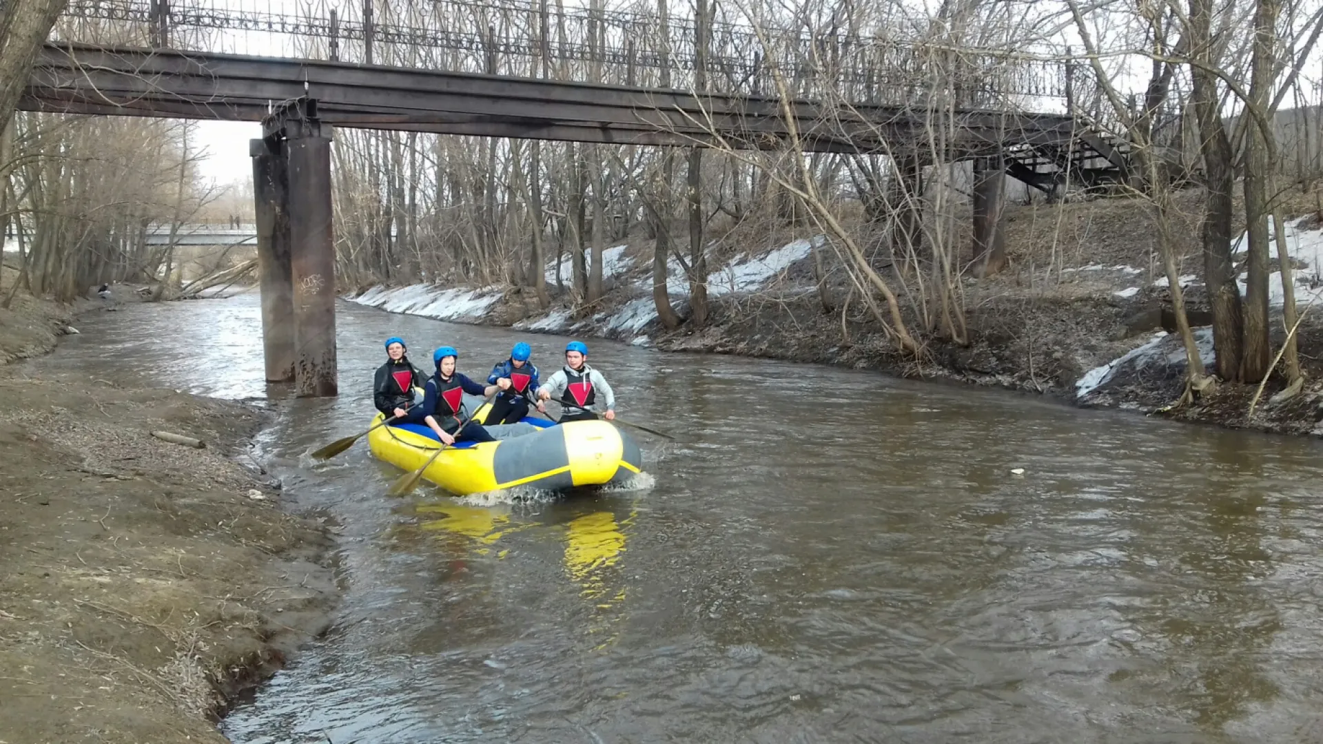 Спортсмены-водники начали подготовку к слету «Кубок Победы» в Барнауле Спортсмены-водники начали подготовку к слету «Кубок Победы» в Барнауле