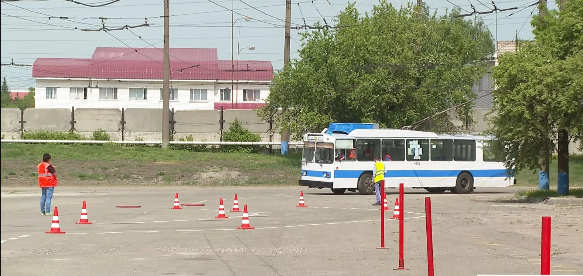Конкурс профессионального мастерства прошел в троллейбусном депо предприятия «Горэлектротранс» в Барнауле Конкурс профессионального мастерства прошел в троллейбусном депо предприятия «Горэлектротранс» в Барнауле