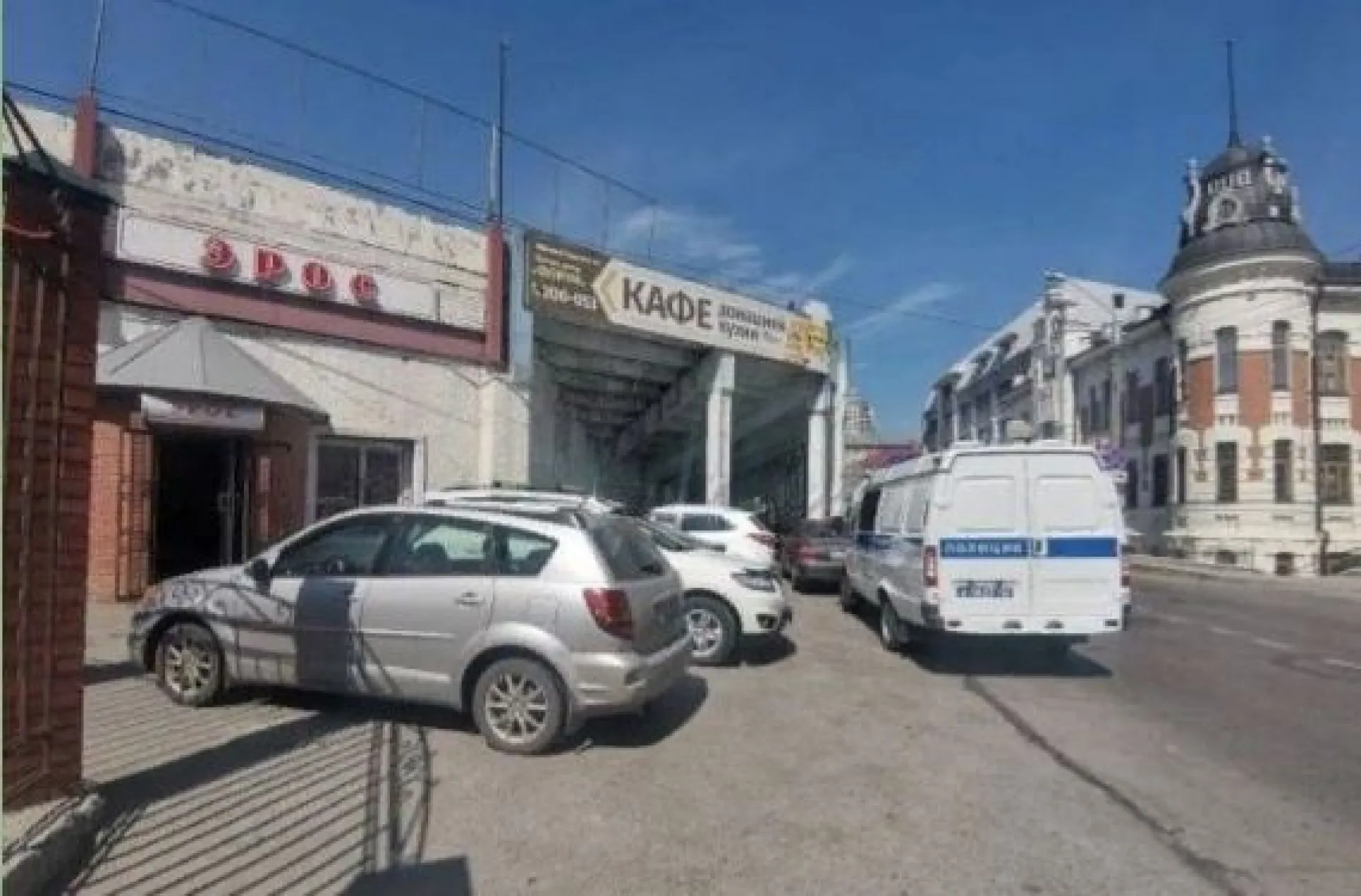 Мужчина попытался украсть резиновую куклу из секс-шопа в Барнауле Мужчина попытался украсть резиновую куклу из секс-шопа в Барнауле