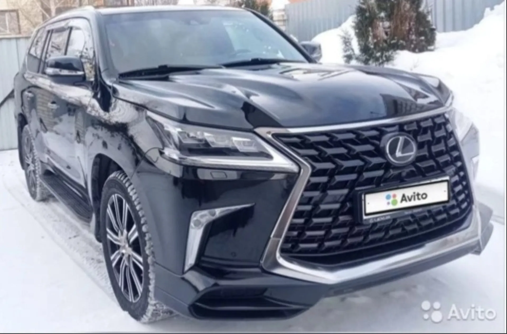 Lexus почти за 23 миллиона рублей продают в Барнауле Lexus почти за 23 миллиона рублей продают в Барнауле