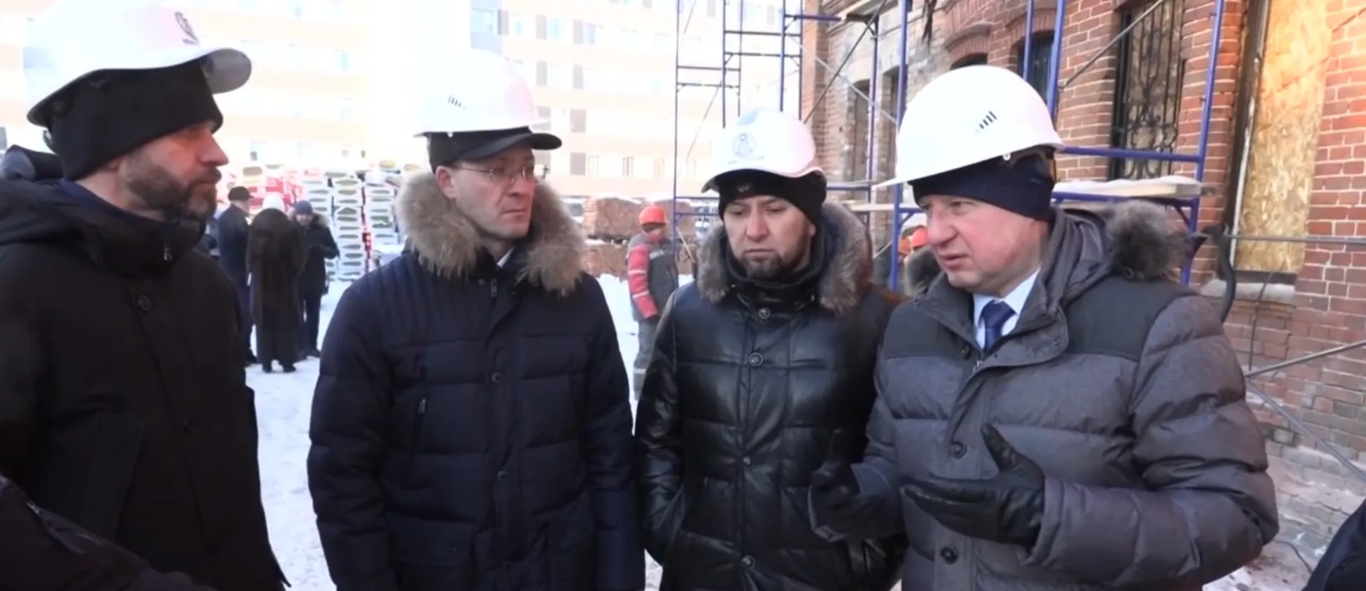 Виктор Томенко провёл выездное совещание по теме реконструкции Музея военной истории Виктор Томенко провёл выездное совещание по теме реконструкции Музея военной истории