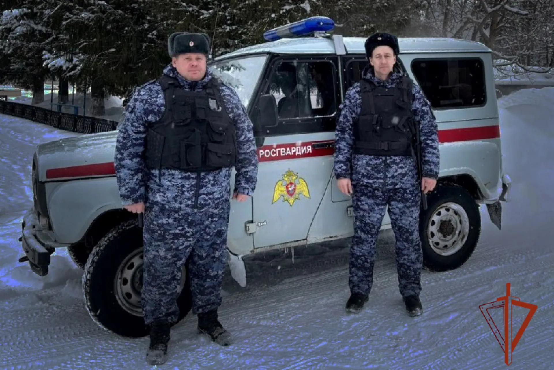 Росгвардейцы помогли пенсионерке с расстройством памяти в Троицком районе Росгвардейцы помогли пенсионерке с расстройством памяти в Троицком районе