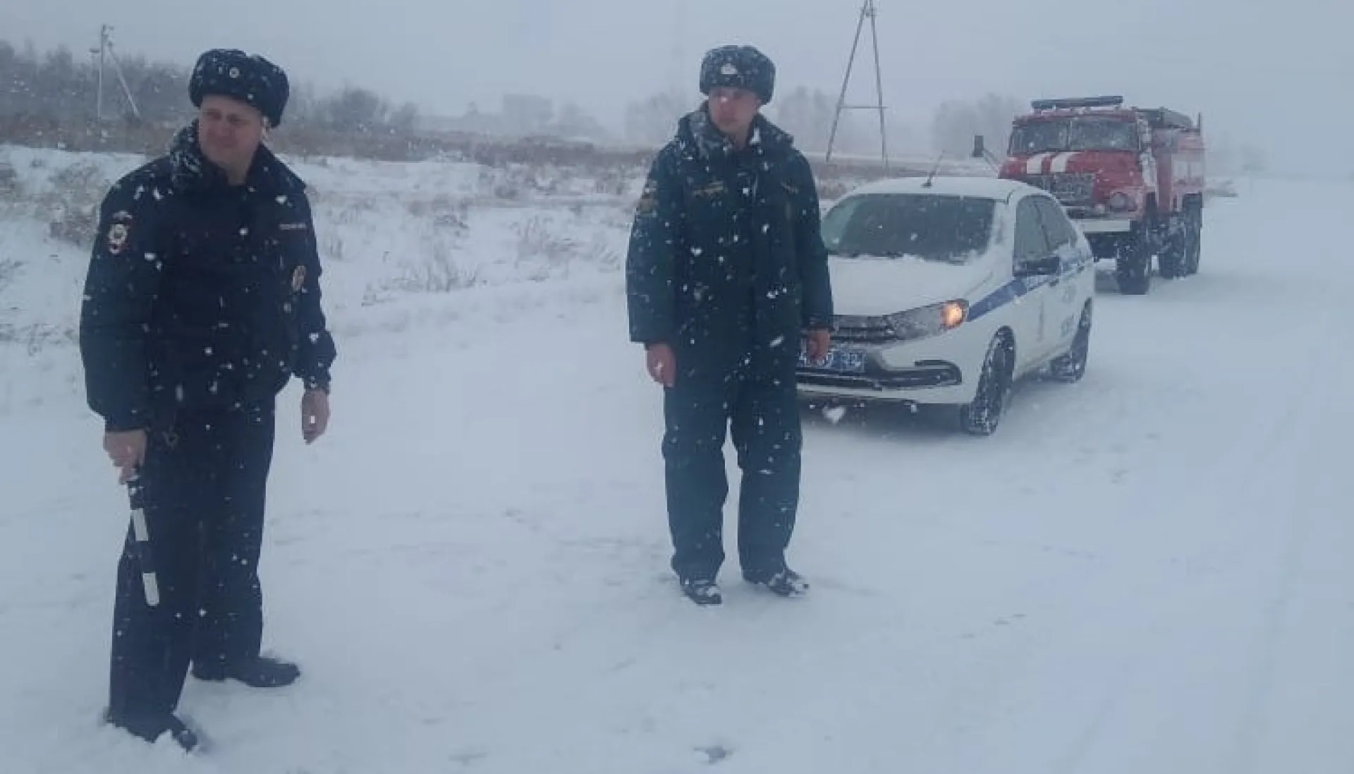 В трёх районах Алтайского края перекрыли несколько участков дорог из-за непогоды. Обновлено
