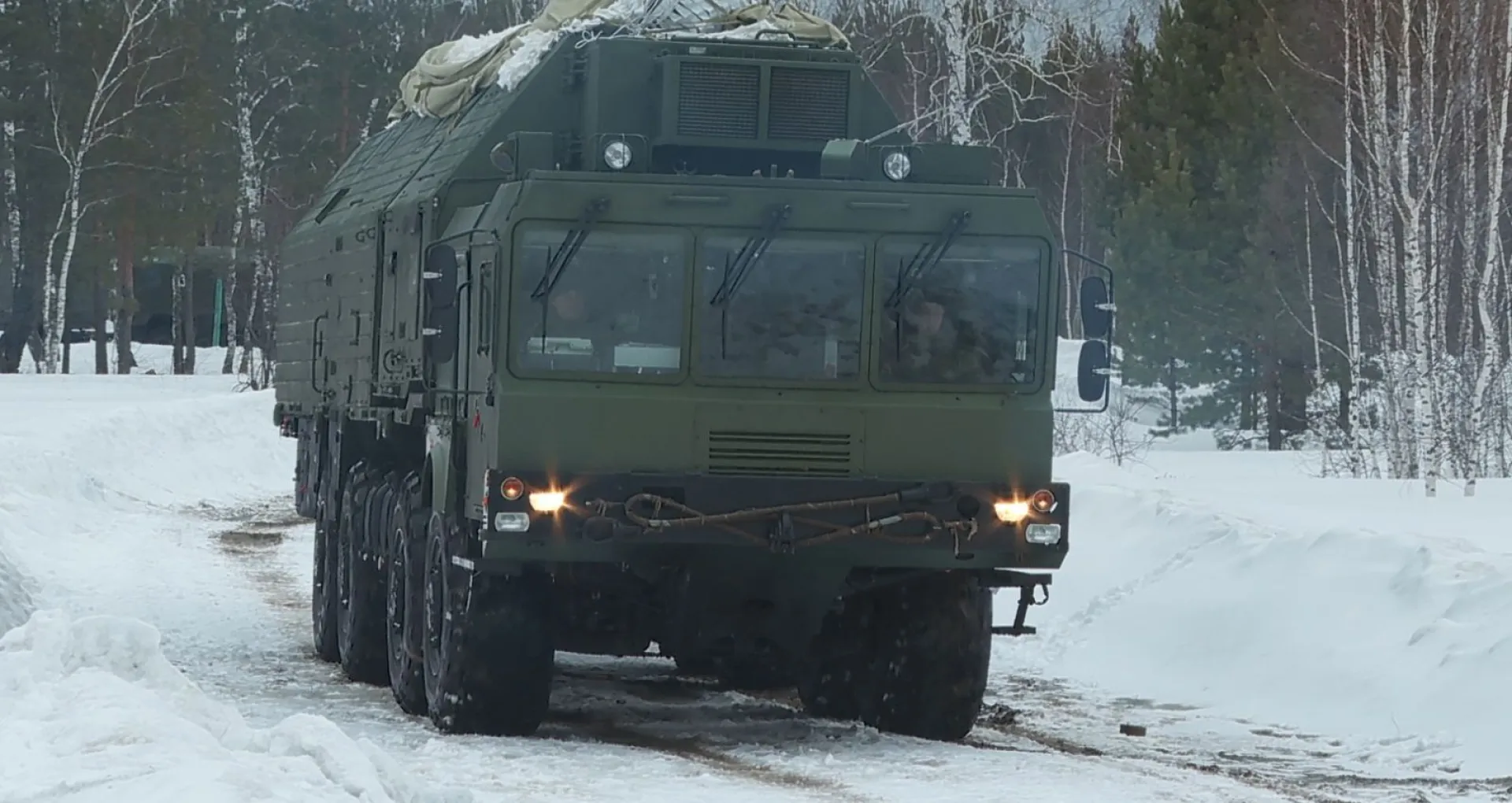 Дорогу из-за военных временно перекроют в Алтайском крае Дорогу из-за военных временно перекроют в Алтайском крае