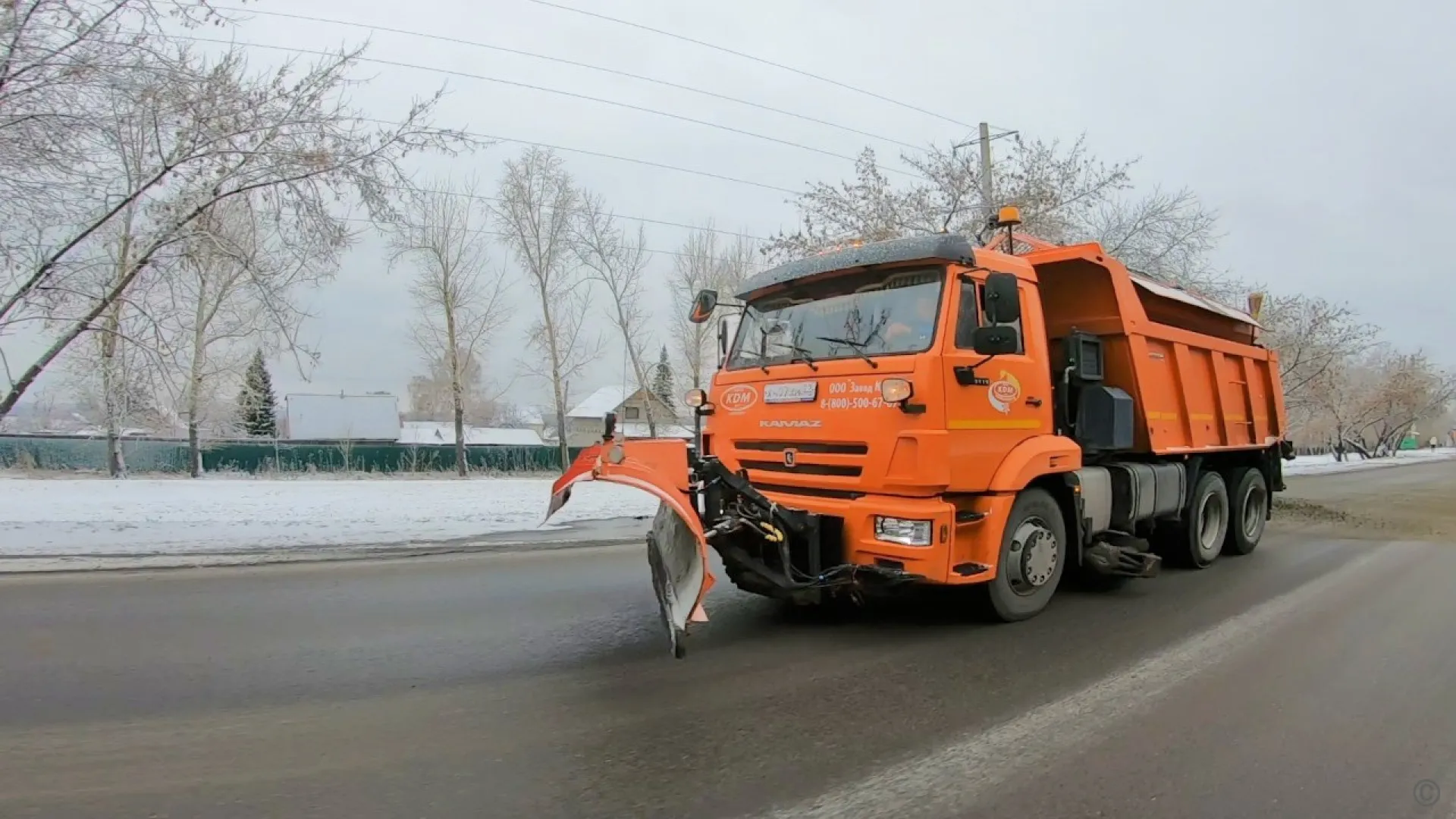Дорожная служба Барнаула переходит на круглосуточный режим из-за непогоды Дорожная служба Барнаула переходит на круглосуточный режим из-за непогоды