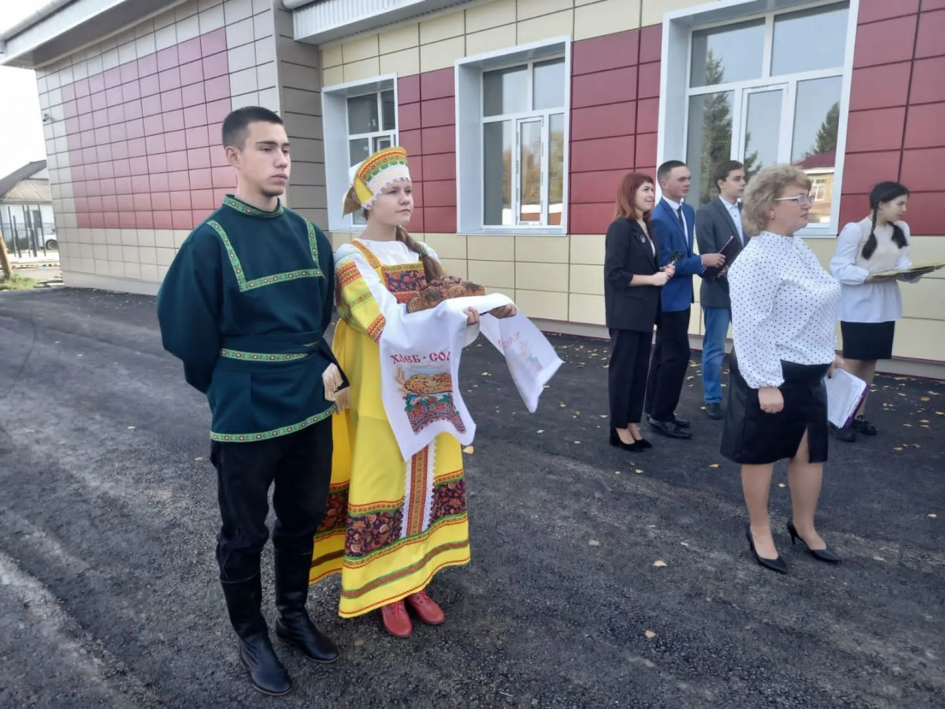 Более 130 млн рублей направили на капремонт школы в Родинском районе Более 130 млн рублей направили на капремонт школы в Родинском районе