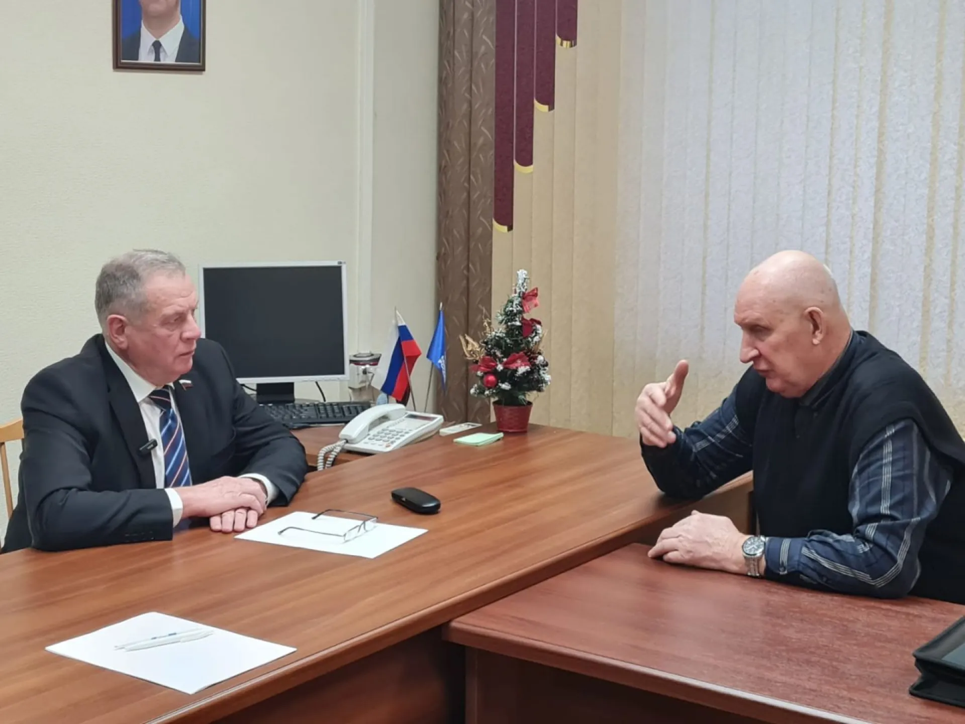 Депутат Госдумы Иван Лоор поддержал идею проведения волейбольного турнира в честь городов трудовой доблести Депутат Госдумы Иван Лоор поддержал идею проведения волейбольного турнира в честь городов трудовой доблести