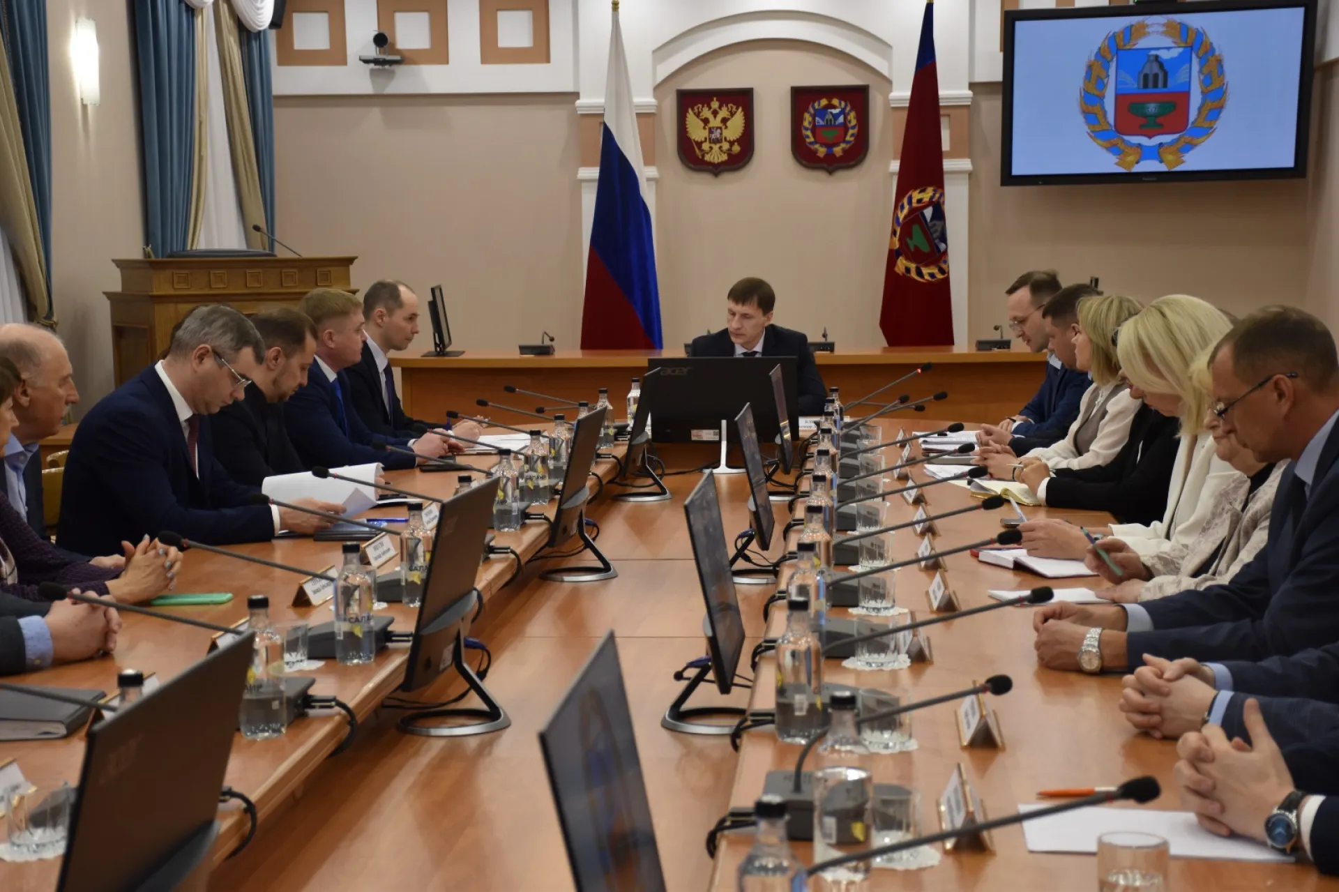 Зампредседателя правительства Алтайского края: По ключевым направлениям работы Минстрою региона удается держать хорошие темпы Зампредседателя правительства Алтайского края: По ключевым направлениям работы Минстрою региона удается держать хорошие темпы