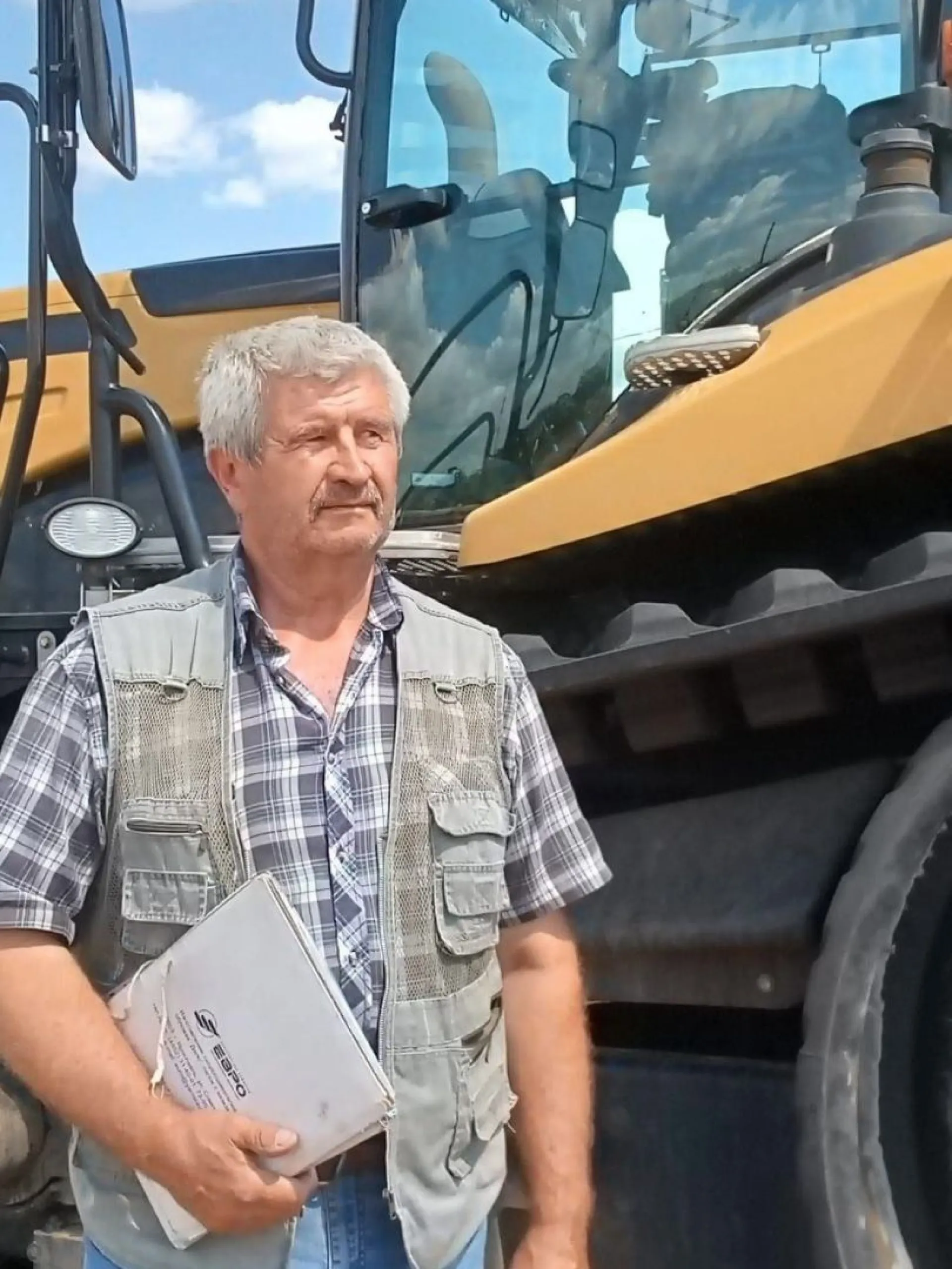Агрария из Михайловского района наградили медалью ордена «За заслуги перед Отечеством» Агрария из Михайловского района наградили медалью ордена «За заслуги перед Отечеством»