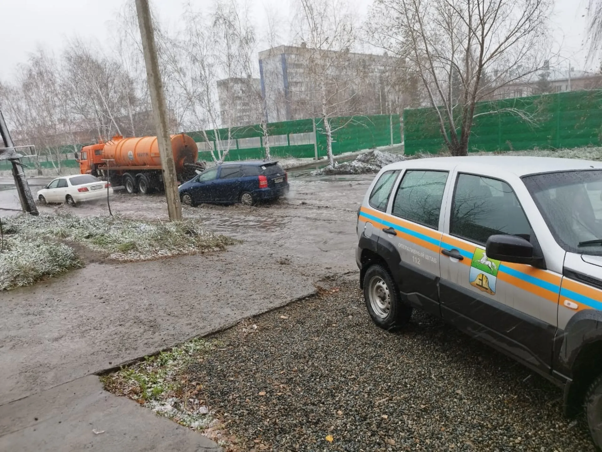 Дождевая вода топит улицы Бийска Дождевая вода топит улицы Бийска