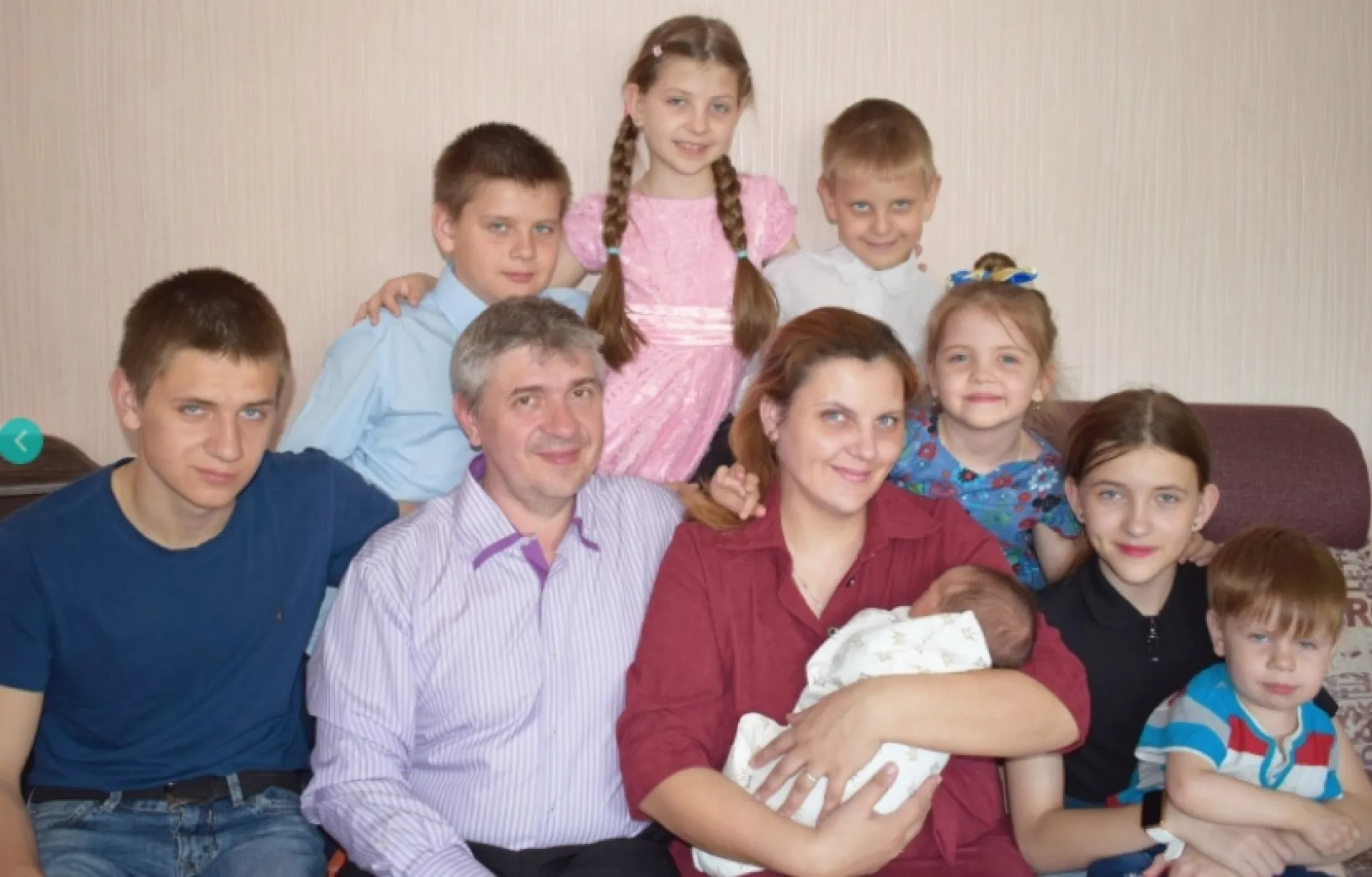 «Бесконечное семейное счастье»: восьмой ребёнок родился в семье из Алтайского края