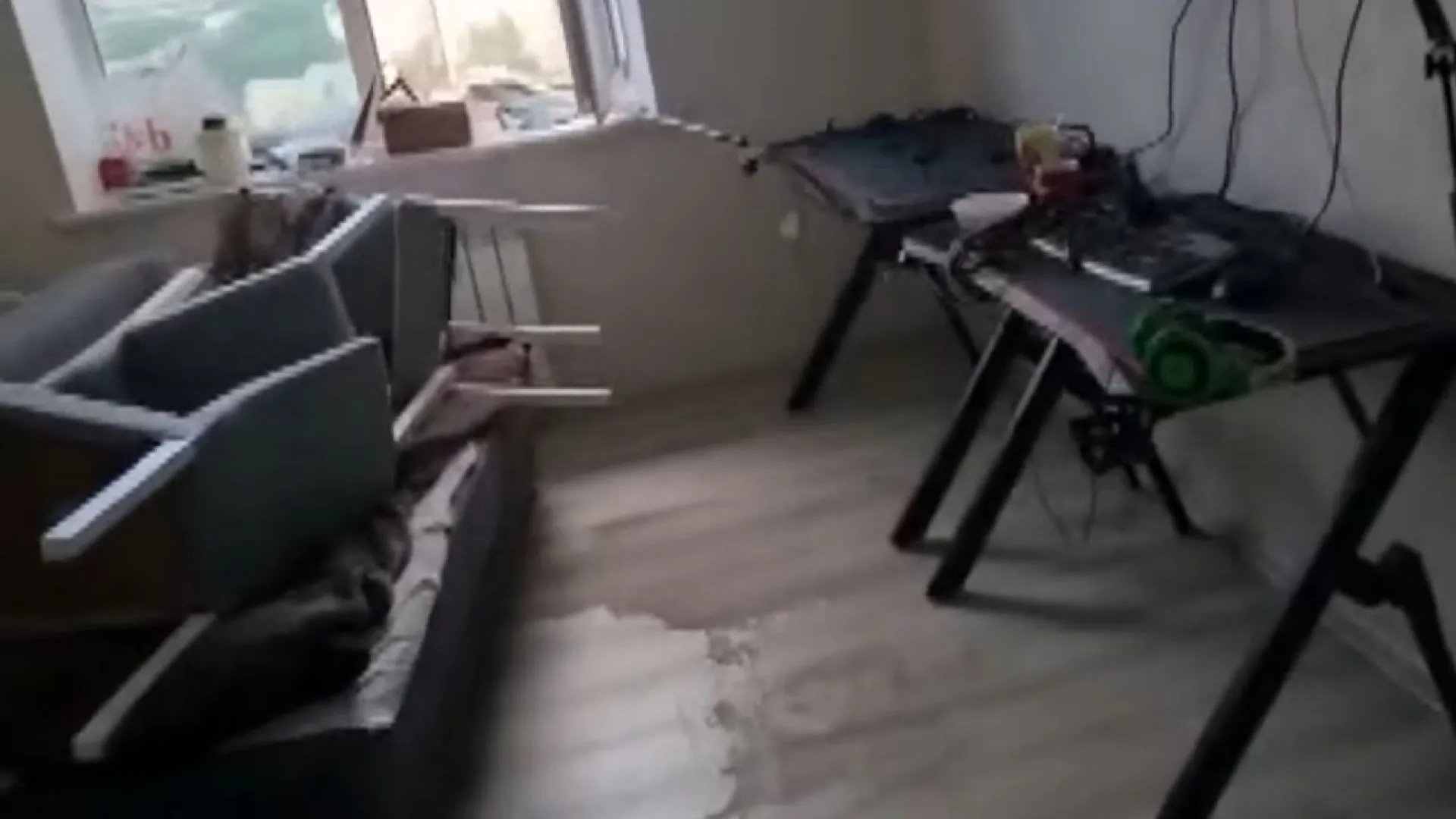 В барнаульской новостройке затопило квартиру после дождя. Комментарий застройщика В барнаульской новостройке затопило квартиру после дождя. Комментарий застройщика