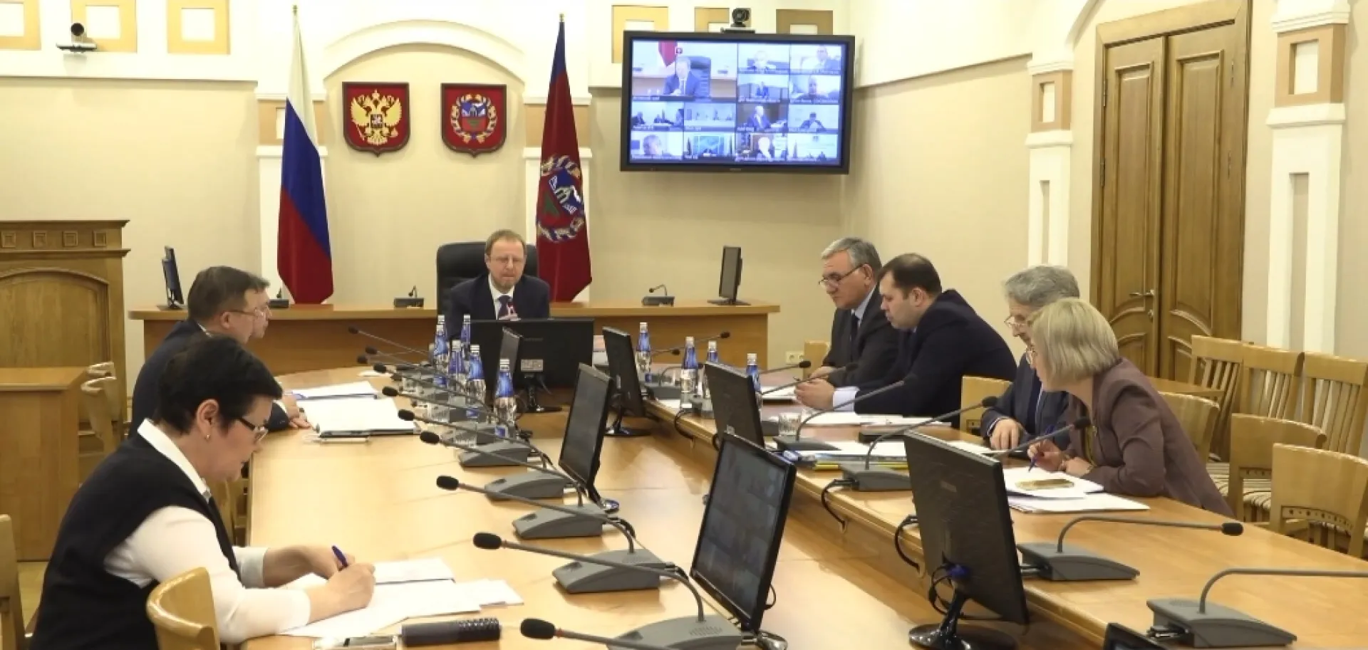 Виктор Томенко провел заседание комиссии Госсовета РФ по сельскому хозяйству Виктор Томенко провел заседание комиссии Госсовета РФ по сельскому хозяйству