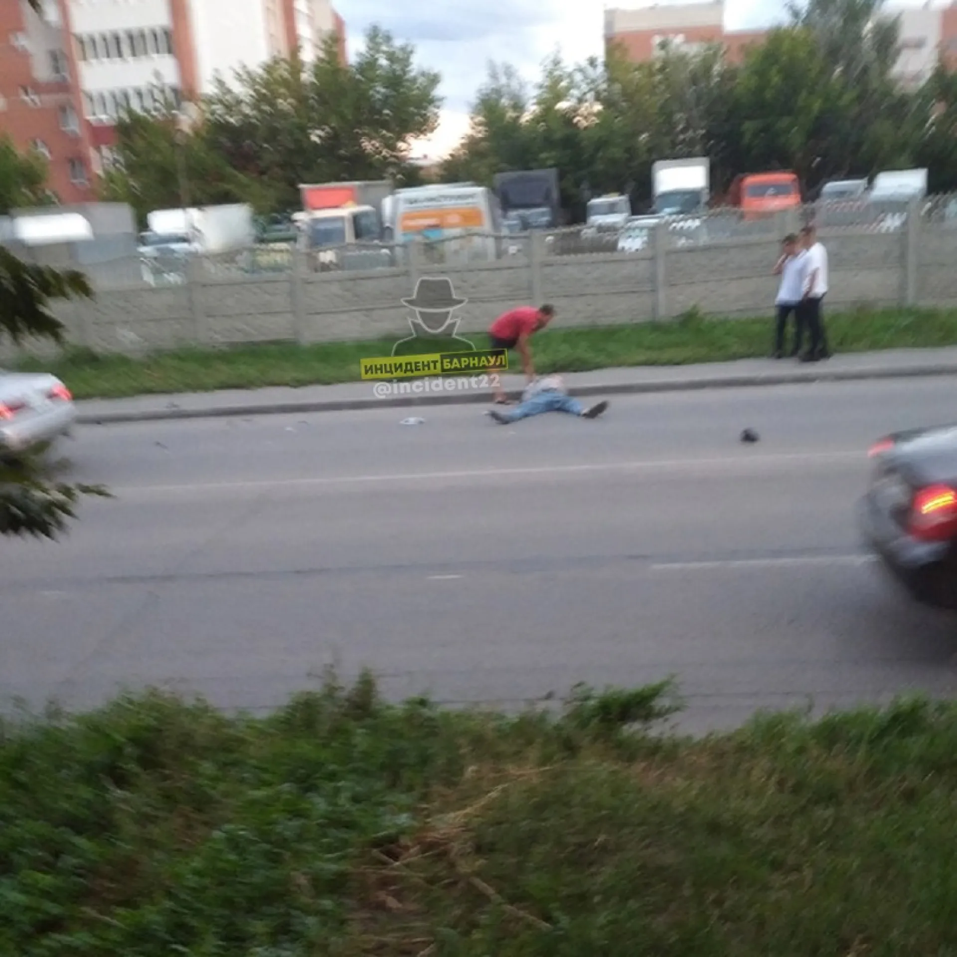 «Слетел ботинок»: пешехода сбили в Барнауле «Слетел ботинок»: пешехода сбили в Барнауле