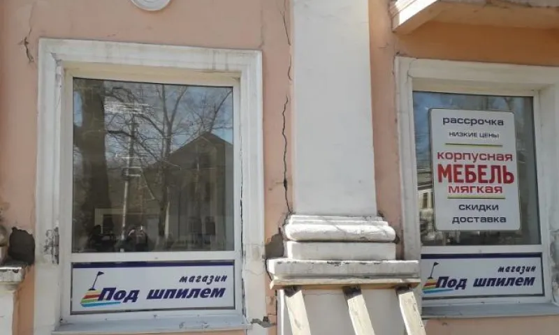Жители Алтайского края опасаются разрушения «Дома под шпилем»