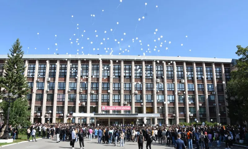 Митинг, посвященный Дню солидарности в борьбе с терроризмом, прошёл в Барнауле
