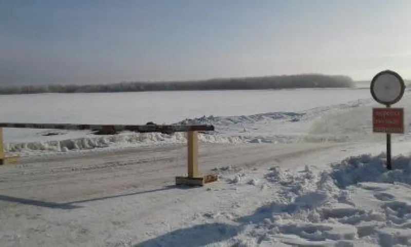 Еще одну ледовую переправу закрыли на Оби в Алтайском крае