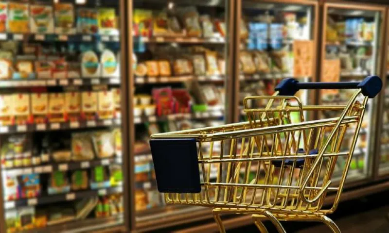 Продавец заплатит штраф 30 тыс. рублей за продажу алкоголя подростку в Алтайском крае
