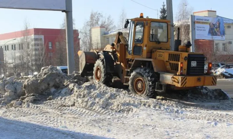 Более 300 тысяч кубометров снега вывезли с улиц Барнаула 