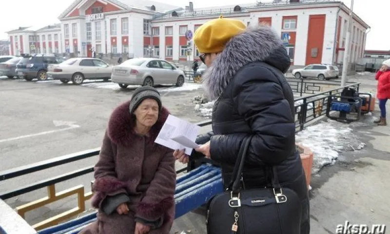 Социальный рейд, направленный на помощь бездомным людям, провели в Барнауле