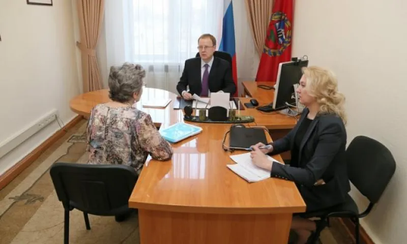 Виктор Томенко провёл личный прием граждан