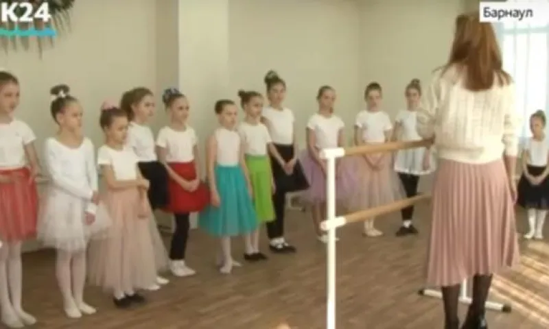 Маленькую красавицу Алтая выберут в Барнауле