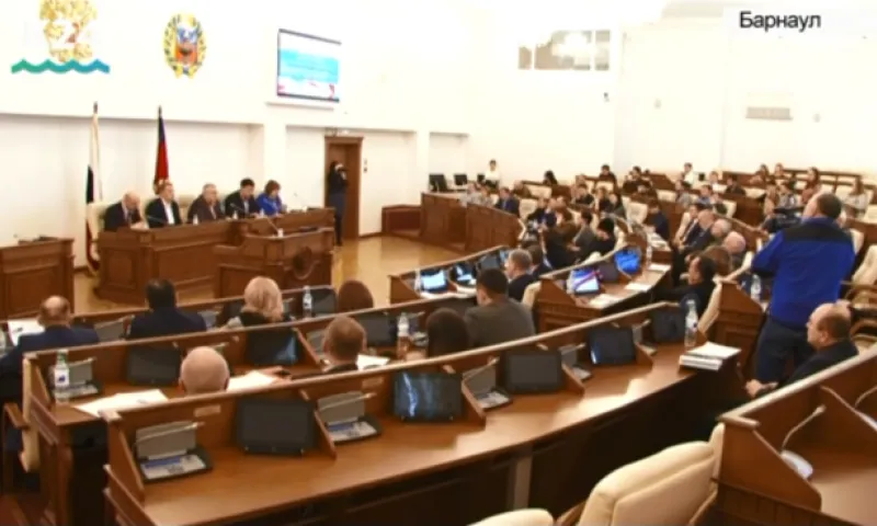 Проблему сохранения парков и лесов обсудили в Барнауле