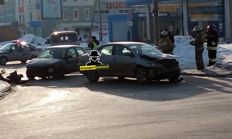 ДТП с пострадавшими произошло в Барнауле