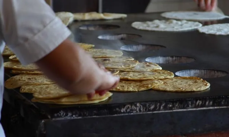 Рассказываем, как выбрать продукты на Масленицу
