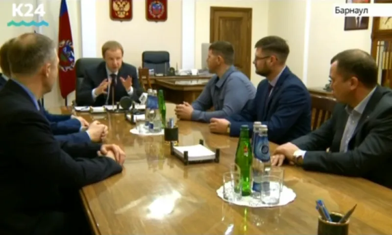Виктор Томенко встретился с участниками кадрового проекта «Политический лидер»
