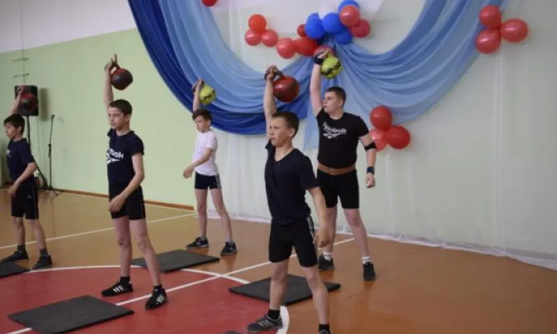 Спортивный зал открыли после капитального ремонта в Алтайском крае