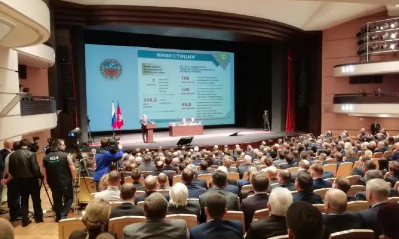 Виктор Томенко призвал депутатов регионального парламента поддержать решение о направлении на индексацию зарплат дополнительно 1,5 млрд рублей