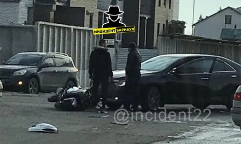 Соцсети: ДТП с участием мотоциклиста произошло в Барнауле 