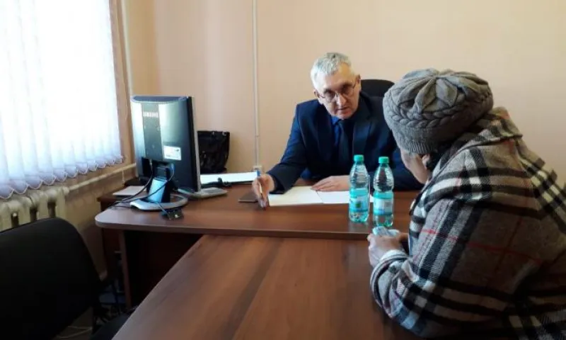 Виталий Снесарь провел прием жителей Каменского района